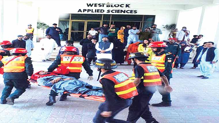 خواجہ صفدر میڈیکل کالج میں  ریسکیو 1122 کی تربیتی مشقیں 