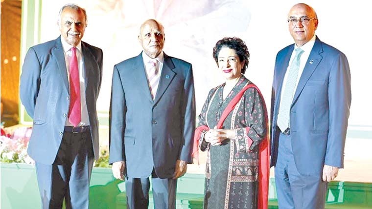  سر انور پرویز کے اعزاز  میں پروقارعشائیہ 