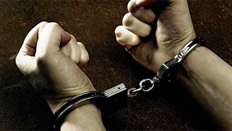  شہریوں کو جعلی بینک وا ئوچر بنا کردینے والا گروہ سرغنہ سمیت گرفتار 