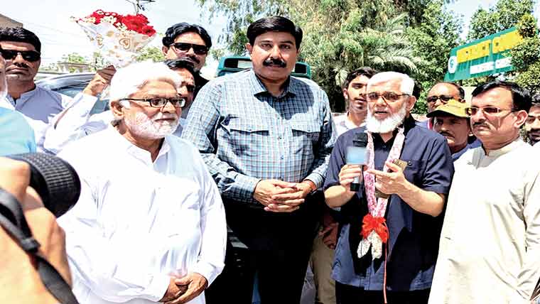 ایم این ایس زرعی یونیورسٹی بس کا مظفر گڑھ تک آغاز