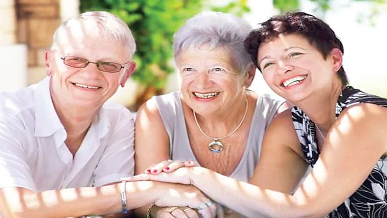 بہن بھائیوں سے اچھے تعلقات عمر میں اضافہ کا باعث
