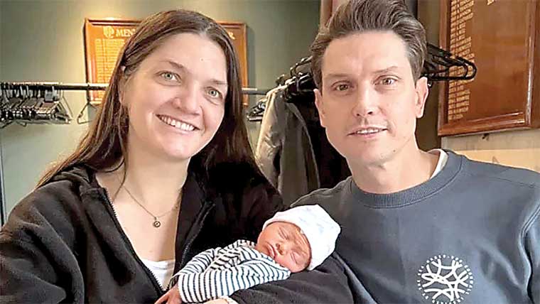  امریکا :بزرگوں کے مقابلے میں ادھیڑ عمر افراد زیادہ تنہا 