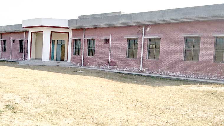 گورنمنٹ گرلز ہائی سکو ل کوٹ اسحاق 5سال سے کلاسز کا منتظر 