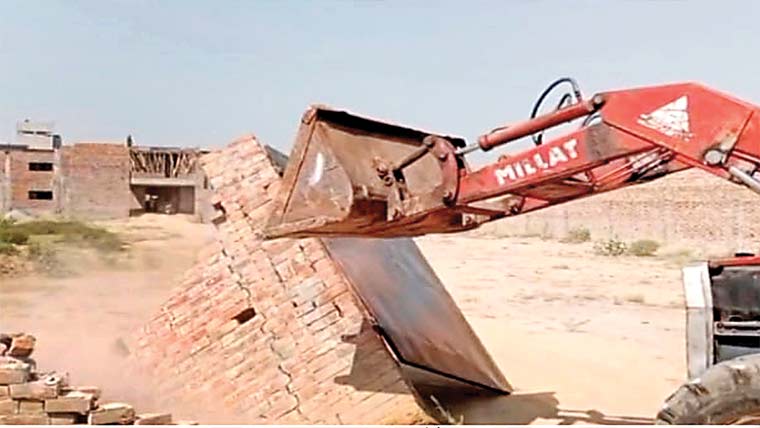 قصور :تجاوزات کےخلاف گرینڈ آپریشن متعددغیرقانونی عمارتیں سیل و مسمار