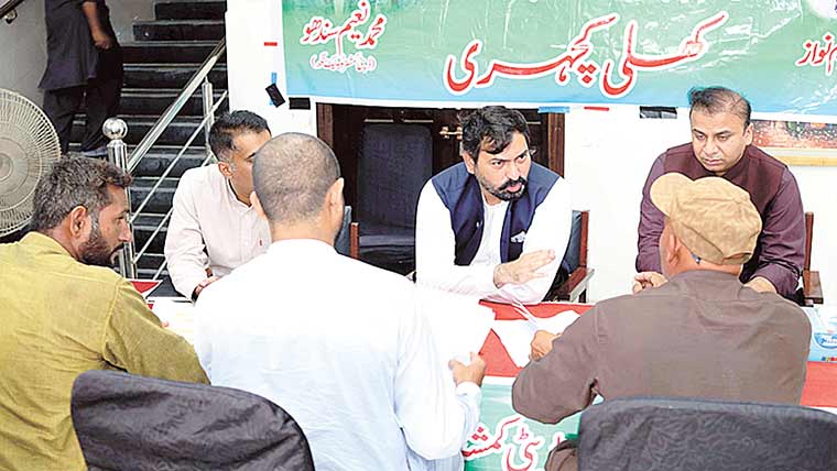 ضلع ٹوبہ میں دوسرے روزمیں ریونیو عوامی خدمت کھلی کچہریاں