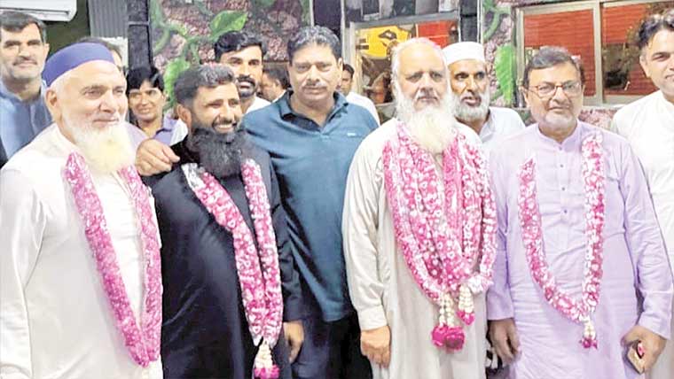 بابر عنایت تارڑ بک سیلر ز ایسوسی  ایشن حافظ آباد کے صدر منتخب