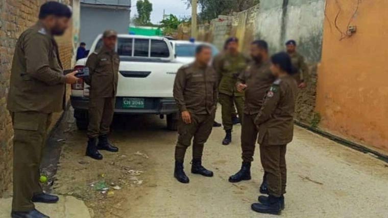 راولپنڈی کے مختلف علاقوں میں  گھروں، دکانوں، ہوٹلز کی چیکنگ