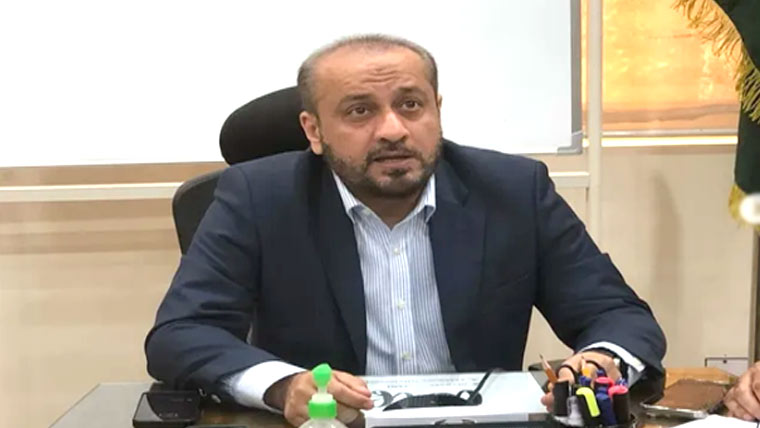 وزیر صحت کا سبزہ زار کادورہ، ڈاکٹروں کی کمی پربرہم