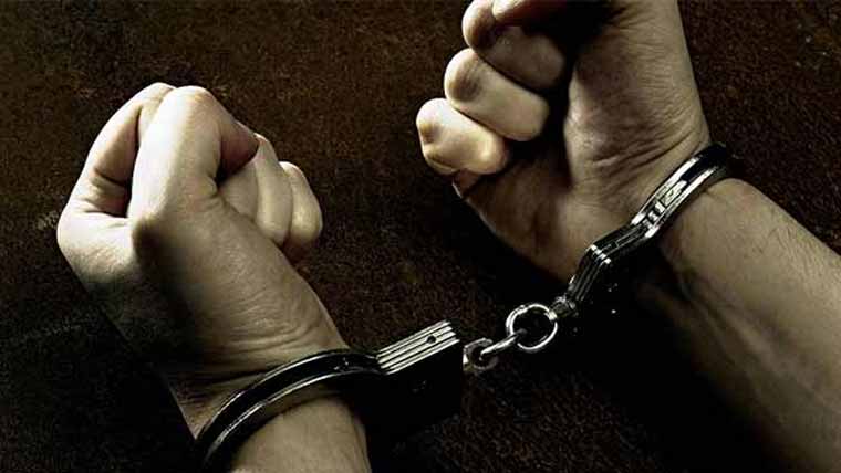 گاڑیوں میں اونچی آوا ز میں  میوزک چلانے پر 6ڈرائیور گرفتار