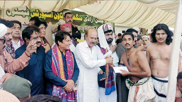  سندھ حکومت کھیلوں کی حوصلہ افزا ئی کررہی، نثار کھوڑو 