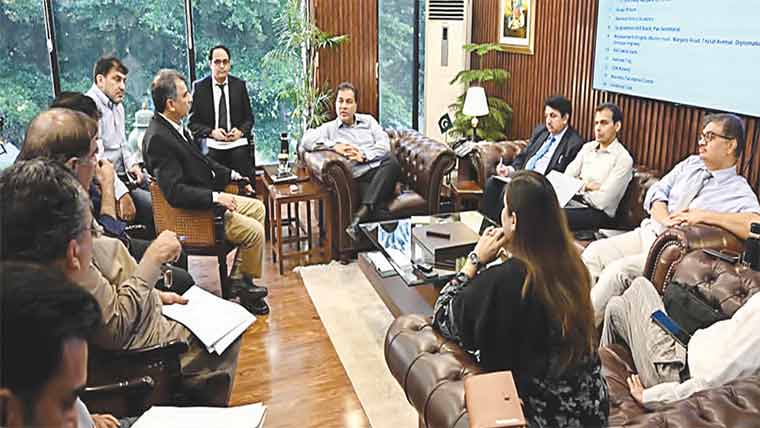 تمام   زیر   تعمیر   پراجیکٹس   مقررہ         وقت     میں   مکمل   کیے   جائیں     :      چیئرمین     سی    ڈی   اے   