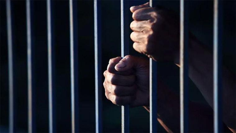 ایئرپورٹ پر گاڑی سے  گولیاں برآمد، ڈرائیور گرفتار