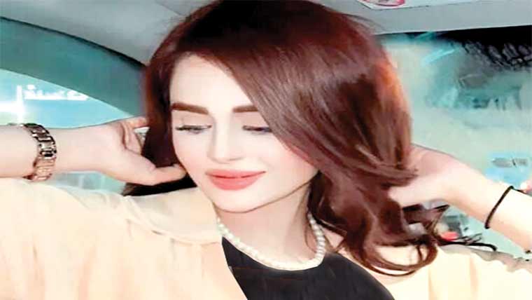 چاہتا ہوں آپ میرے بستر پر ہوں حفصہ نے کاسٹنگ کاؤچ کا قصہ بتا دیا