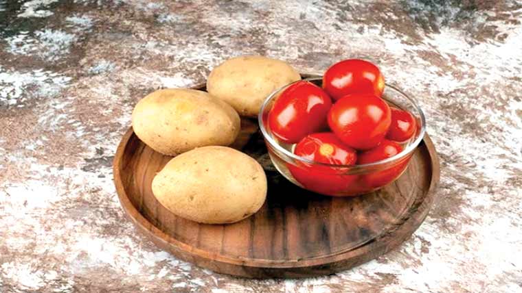 آلو ، ٹماٹر ایک ہی پودے کی پیداوار، حیران کن انکشاف