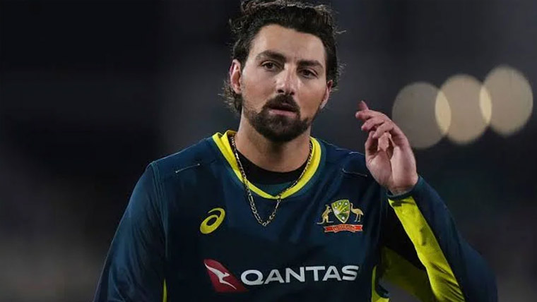 کوڈ آف کنڈکٹ کی خلاف  ورزی پر ٹم ڈیوڈ پر جرمانہ