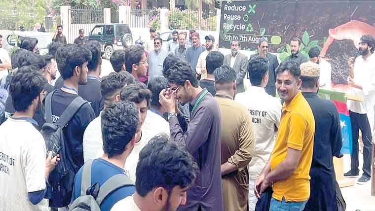 اسلامی جمعیت طلبہ جامعہ کراچی نے کلین اینڈ گرین مہم کا آغاز کردیا