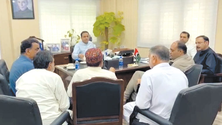 شہریوں کو صاف پانی کی فراہمی اولین ترجیح ، مرتضیٰ وہاب