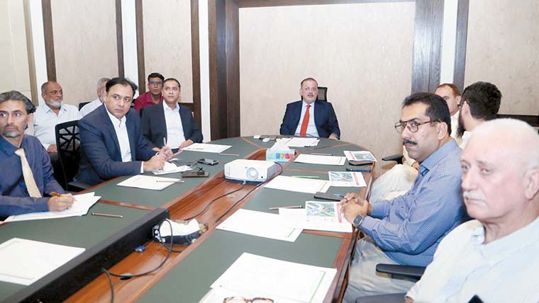 ریڈ لائن منصوبے کی راہ میں تمام رکاوٹیں15ستمبرتک ہٹانے کا حکم