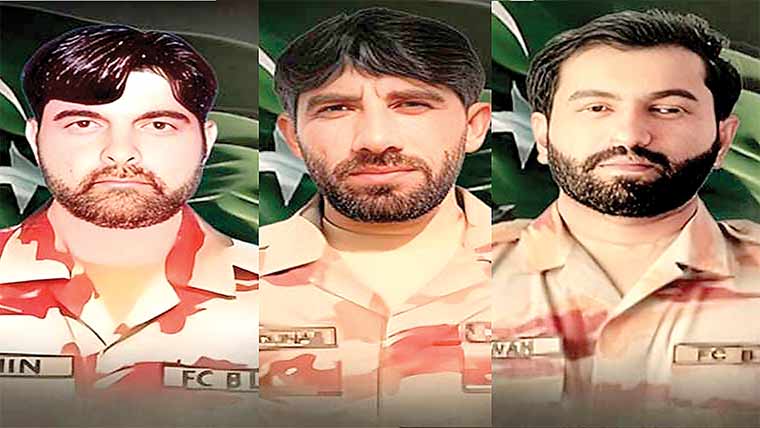 بلوچستان خیبر پختونخوا : فورسز کی گاڑیوں پر حملے، میجر سمیت 7 شہید، 4 دہشتگرد ہلاک 