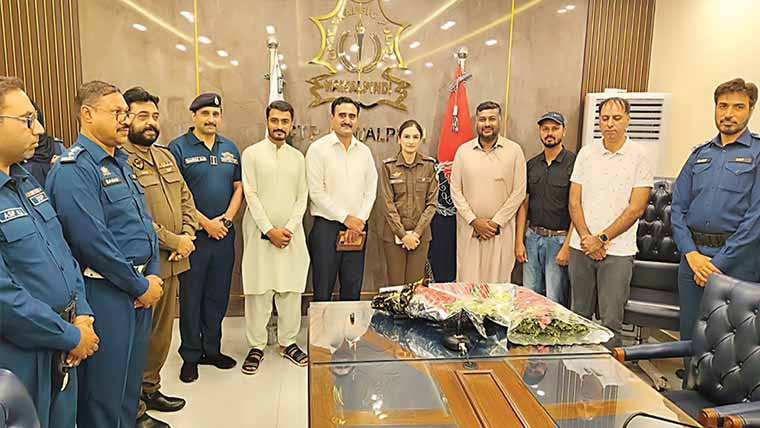 راولپنڈی کی پہلی خاتون سی ٹی او بینش فاطمہ نے چارج چھوڑ دیا