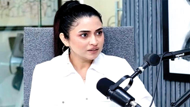 مایا خان کی وائرل ویڈیو پر سوشل میڈیا صارفین کی شدید تنقید