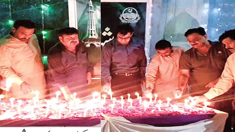 معرکہ حق کے شہداکو خراج عقیدت پیش ،شمعیں روشن 