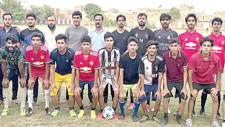 ایمرسن یونیورسٹی الیون نے  فٹبال میچ میں قریشی کلب کو ہرایا