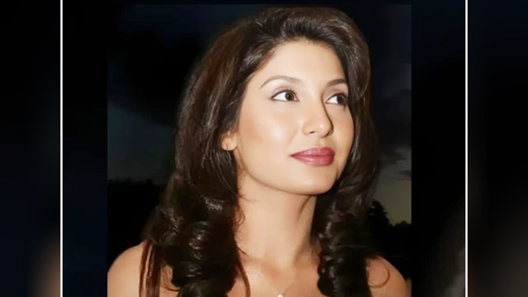  اداکارہ نرما 11 سال بعد  منظرِعام پر، مداح خوش 