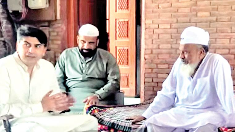 وفاقی وزیر مملکت ڈاکٹر ملک مختار  احمد بھرتھ کی مفتی ابرار احمد بگوی سے 