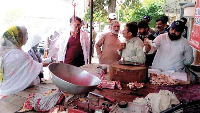 غیر معیاری گوشت اور دودھ بیچنے والوں کیخلاف کارروائیاں تیز