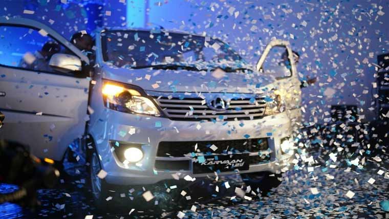  مقبول ترین گاڑیوں کاروان،شیرپا کے اپ گریڈڈ ماڈلز متعارف 