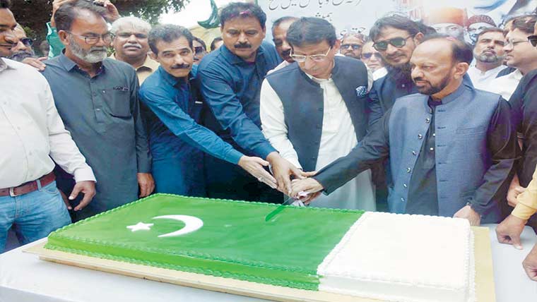 ایم کیو ایم نے ہمیشہ بلا تفریق بھرتیاں کیں،امین الحق