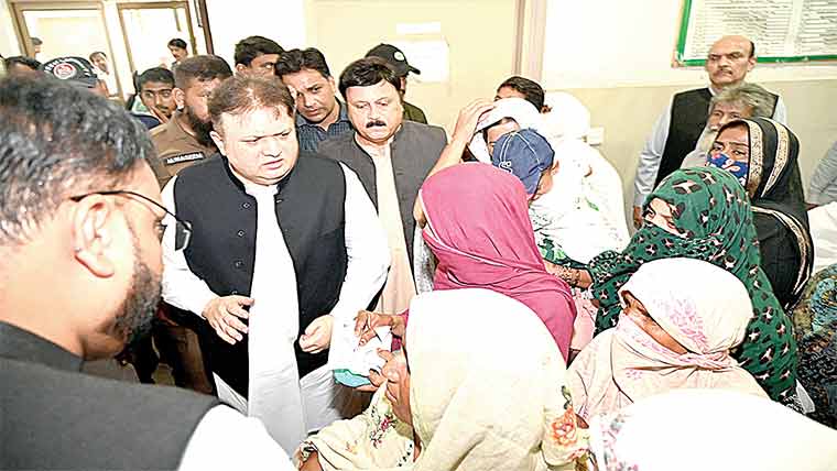 ایڈیشنل چیف سیکرٹری ٹی ایچ کیو میں بدانتظامی پر برہم 