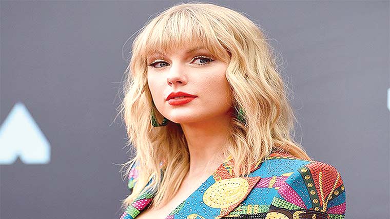 ٹیلر سوئفٹ نے نیا البم دی لائف آف اے شوگرل متعارف کرا دیا