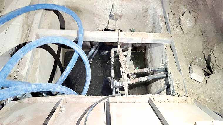 کنگنی   والا   بائی   پاس کے  قریب   چھاپہ   ،   میٹل   فیکٹری   میں   کروڑوں   کی   گیس   چوری   پکڑی    گئی   