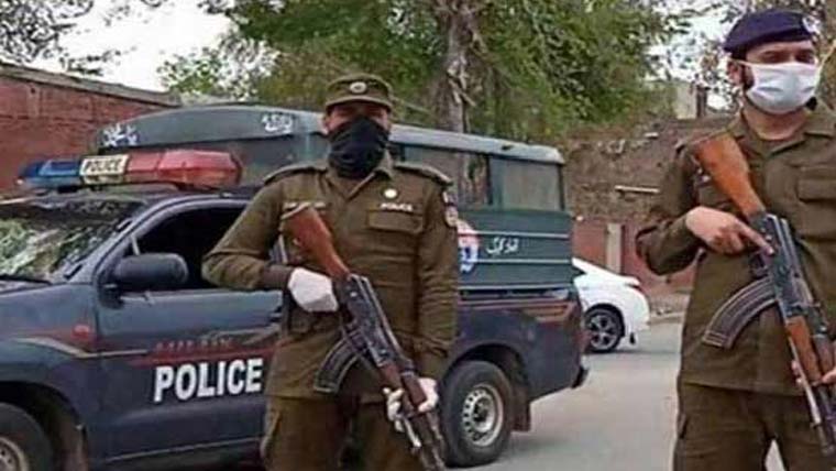 فیصل آباد :پو لیس حراست سے بھاگنے  والے 3ڈاکو مقابلے میں ہلاک