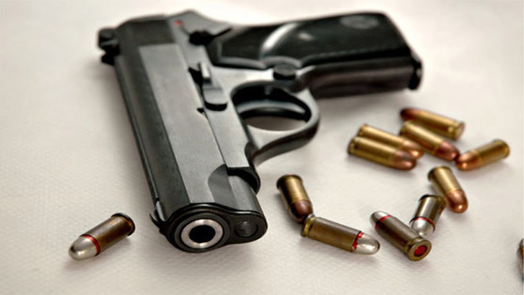 ناجائز اسلحہ رکھنے پر دو افراد گرفتار