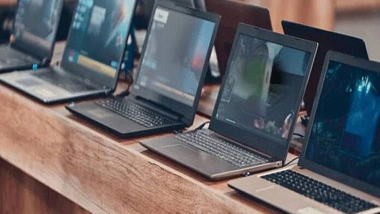 پالیسی تبدیل ، نوجوانوں کو بلاسود  قرضوں پر لیپ ٹاپ دینے کااعلان