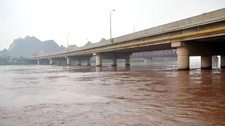 راوی کو سیلاب سے بچانے کے منصوبے تعطل کاشکار 