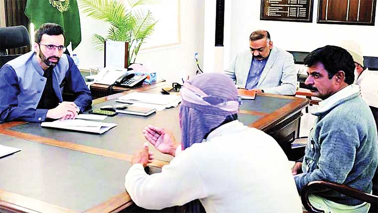 ڈپٹی کمشنر عمر میلہ نے عوامی مسائل سنے ،حل کے احکامات 