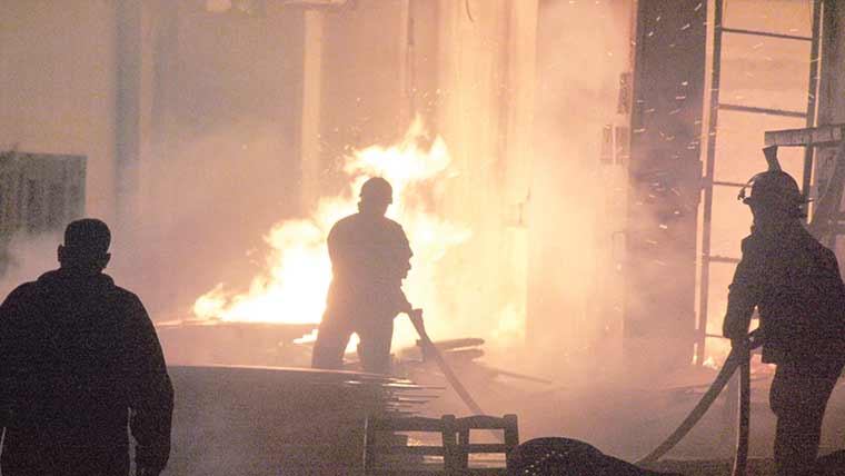 گھر میں آتشزدگی