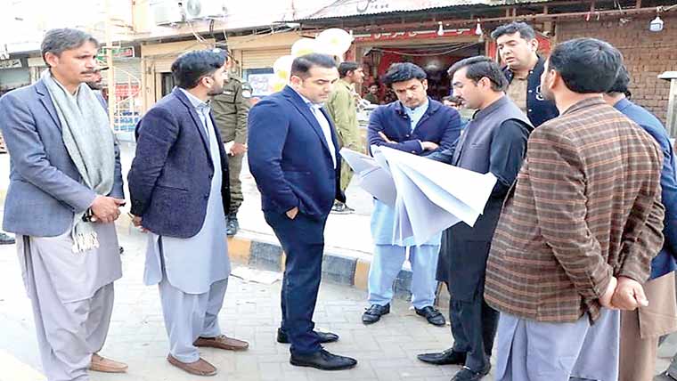  ڈی سی میانوالی کا شہر کا دورہ،ترقیاتی منصوبوں کا تفصیلی معائنہ 