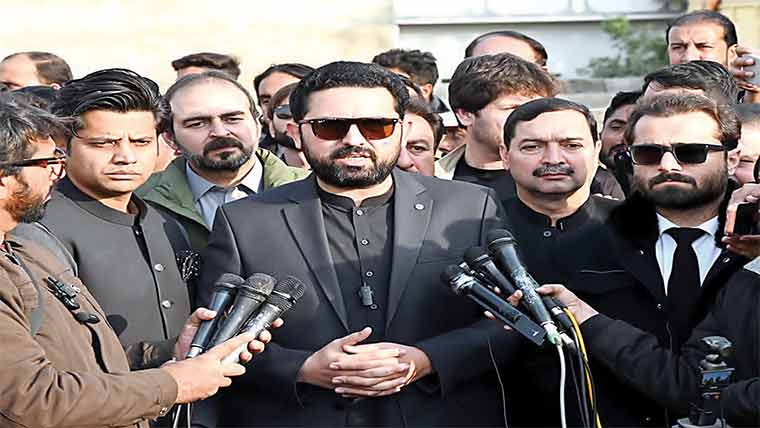  آفریدی سمیت کسی کوعمران خان سے ملاقات کی اجازت نہ ملی