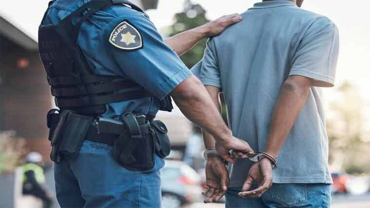 ٹیکساس:ٹرک سے 23غیر قانونی  تارکین بر آمد ،ڈرائیور گرفتار 