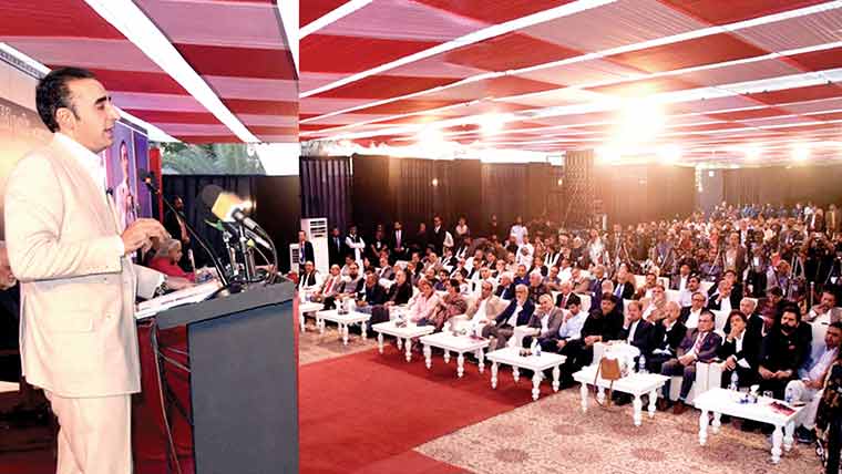 سندھ  وفاق  کیلئے  سیلز  ٹیکس  جمع  کرنے  کو  تیار،صوبوں  کو  مزید  اختیارات  دیئے  جائیں :بلاول