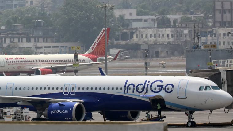  بھارتی ایئر لائن پائلٹ بحران  کا شکار، 4دن میں 1200  پروازیں منسوخ ،مسافر خوار