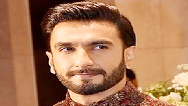  ہندو دیوتا کا مذاق اُڑانے پر رنویر سنگھ کیخلاف شکایت