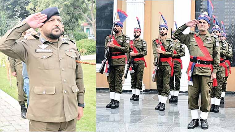 آرپی اوکی پولیس لائنز میں یاد گار شہدا پر حاضری 