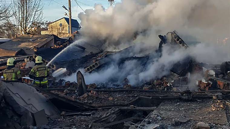 روسی ڈرون و میزائل حملے ، یوکرین میں توانائی نظام مفلوج 