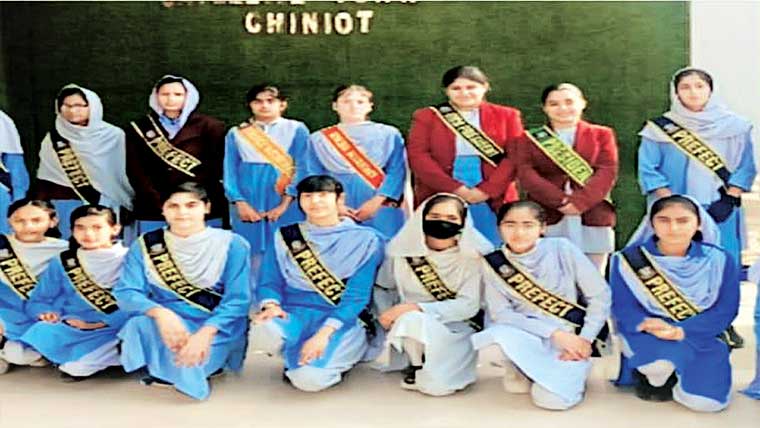 چنیوٹ:گورنمنٹ گرلز ہائی سکول  میں طالبات کو قیادت کے جذبے  سے آراستہ کرنے کا اقدام